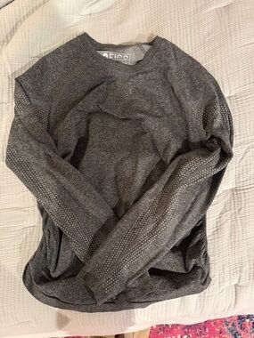 Figs Women's Charcoal Gray Crewneck Pullover